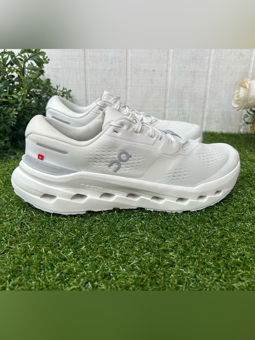 On Cloud Running Shoes -Frost | Glacier
Cloudrunner 3 women size 10 gently used - Picture 14 of 16